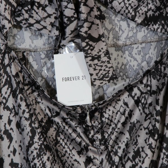 Forever 21 Snakeskin Black Gray Reptile Print Asymmetrical Maxi Dress Size Small - Picture 6 of 11
